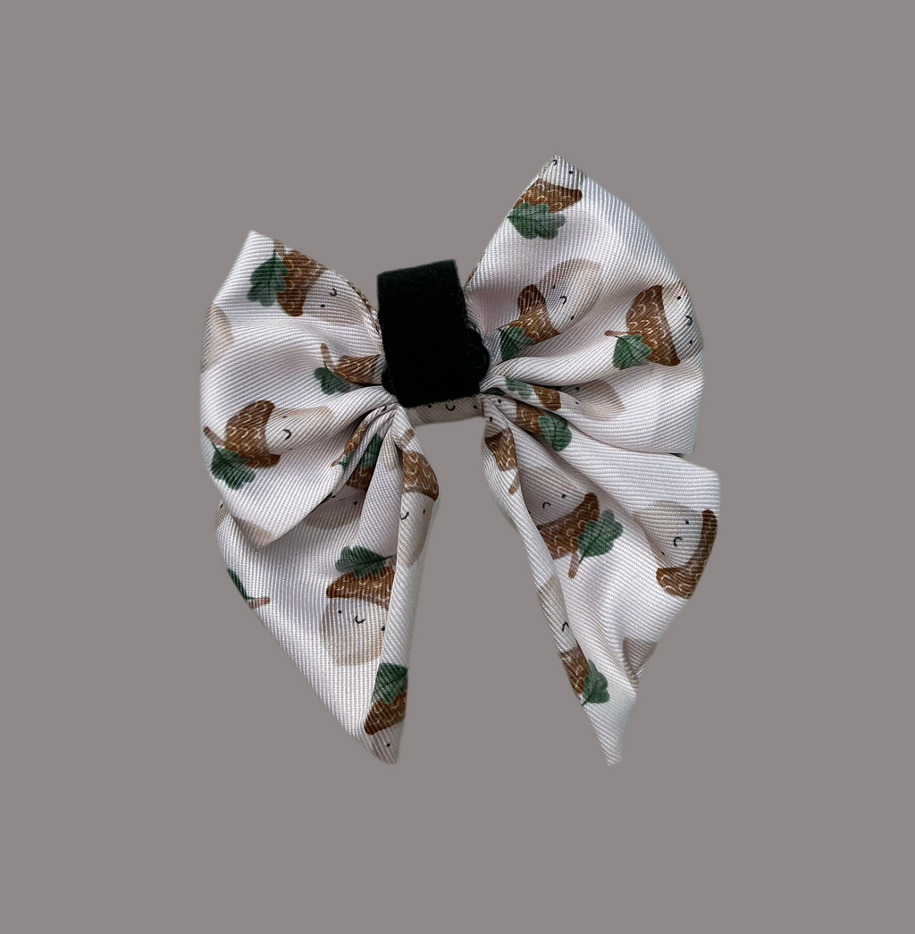 Nutty, by Nature – Acorn Sailor Bow