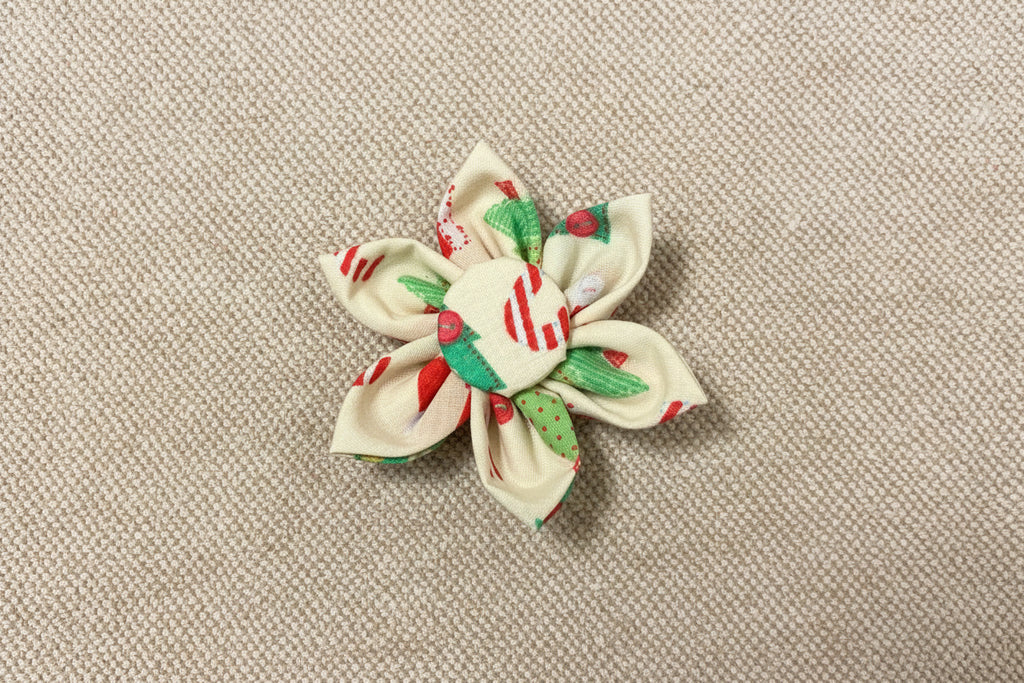 Christmas Collar Flower