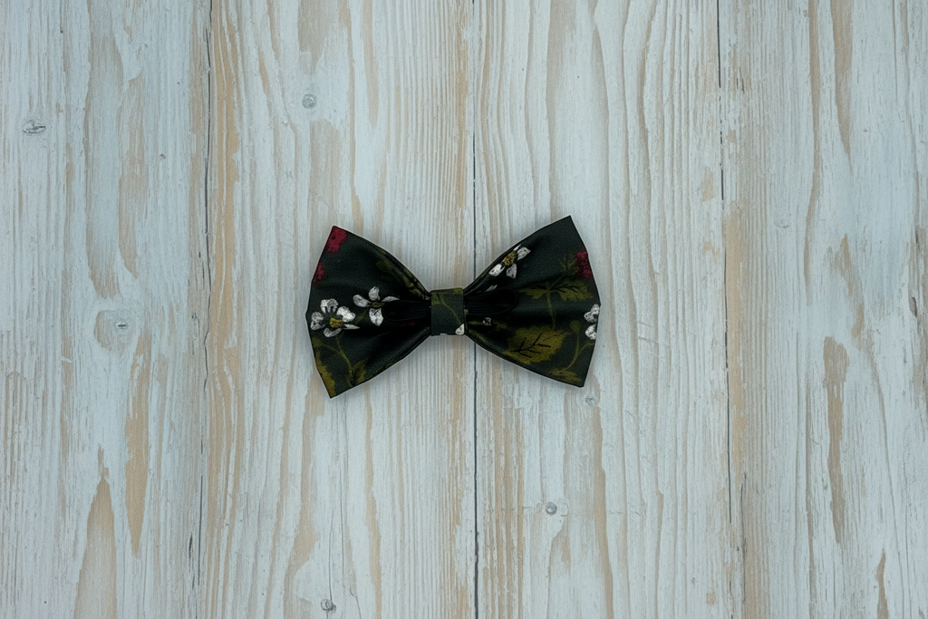 Bark & Berry Bow Tie