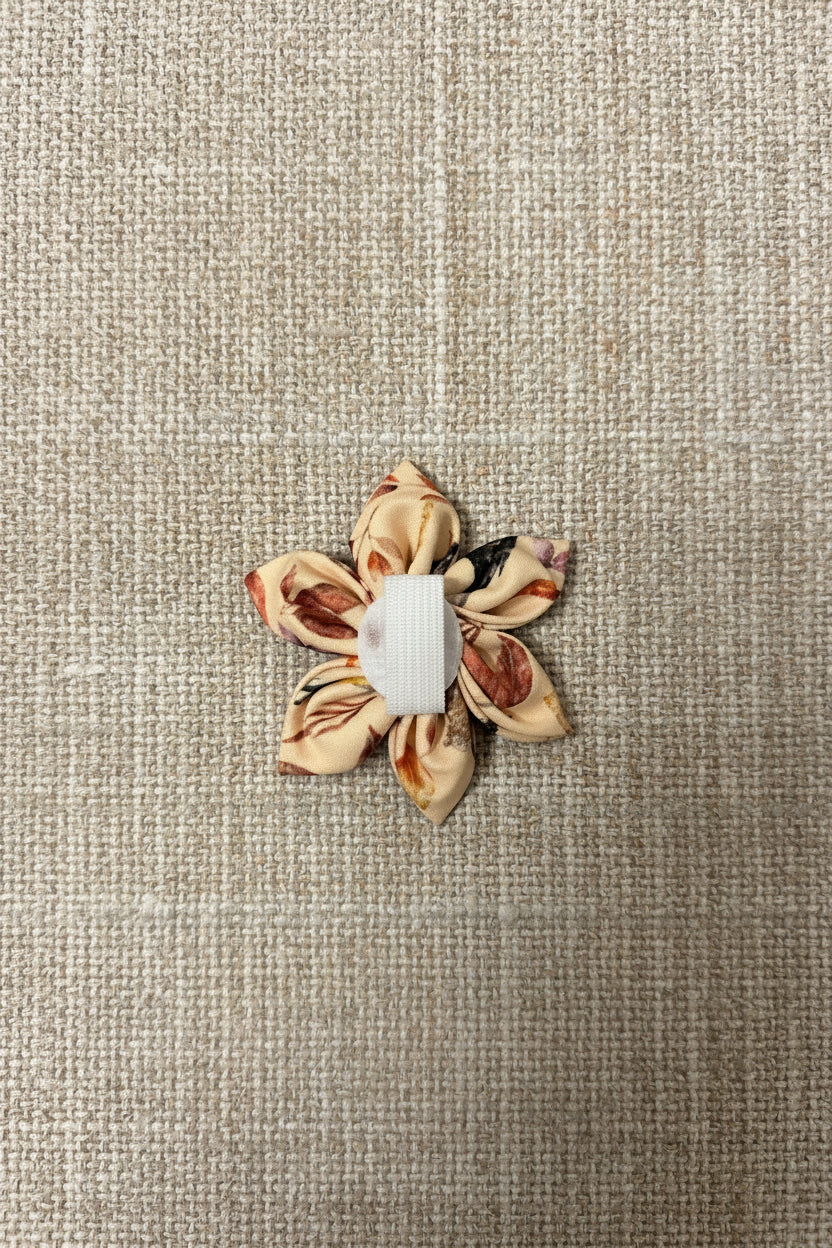 Flocked! Collar Flower