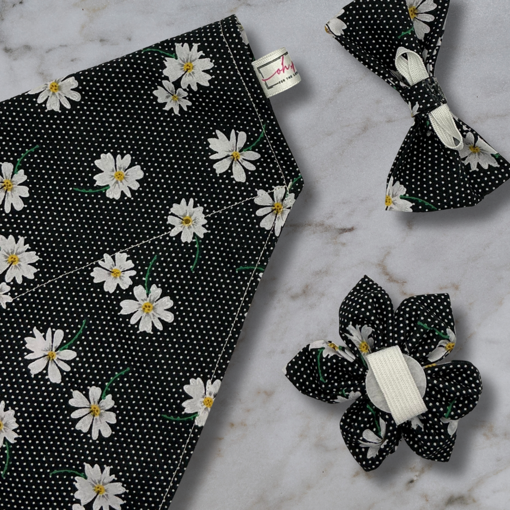 Mono Magic: Daisy Collar Flower