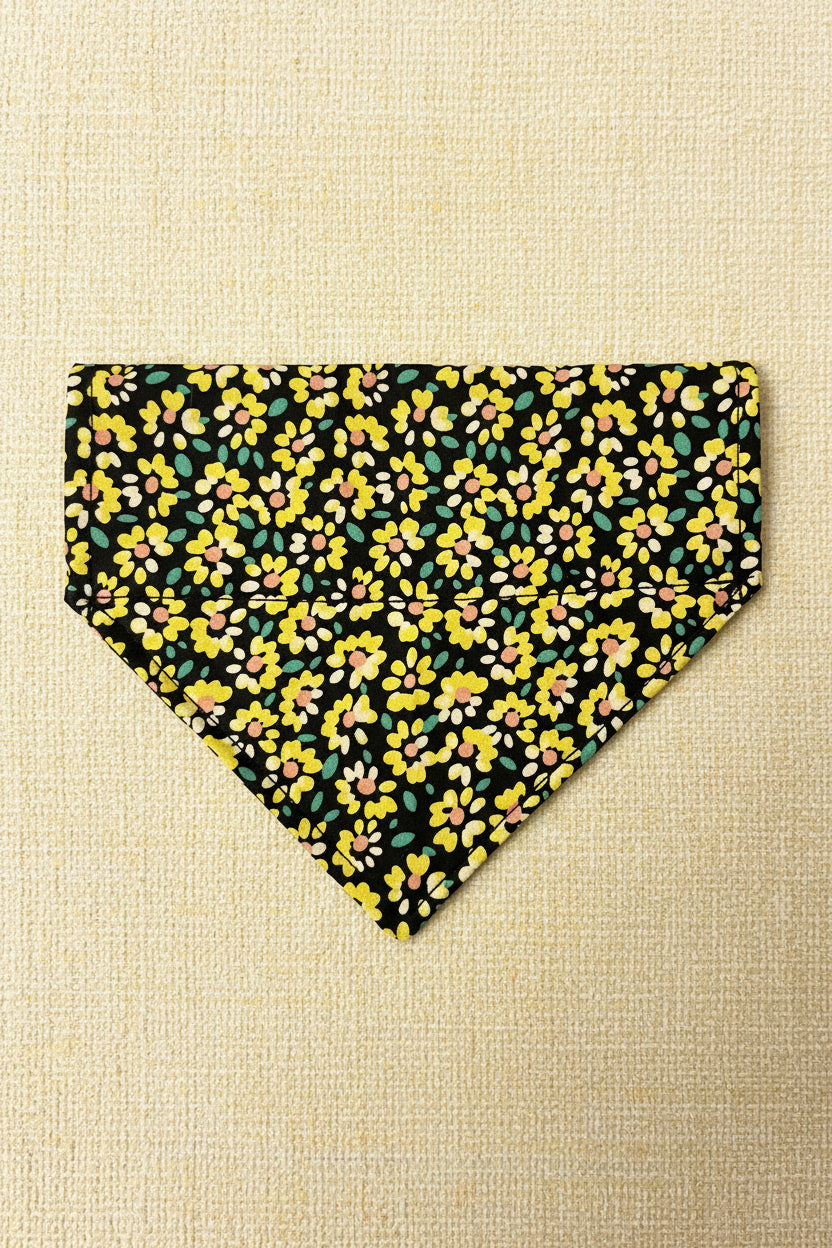 Floral Collar Bandana – Yellow Sunflower Print