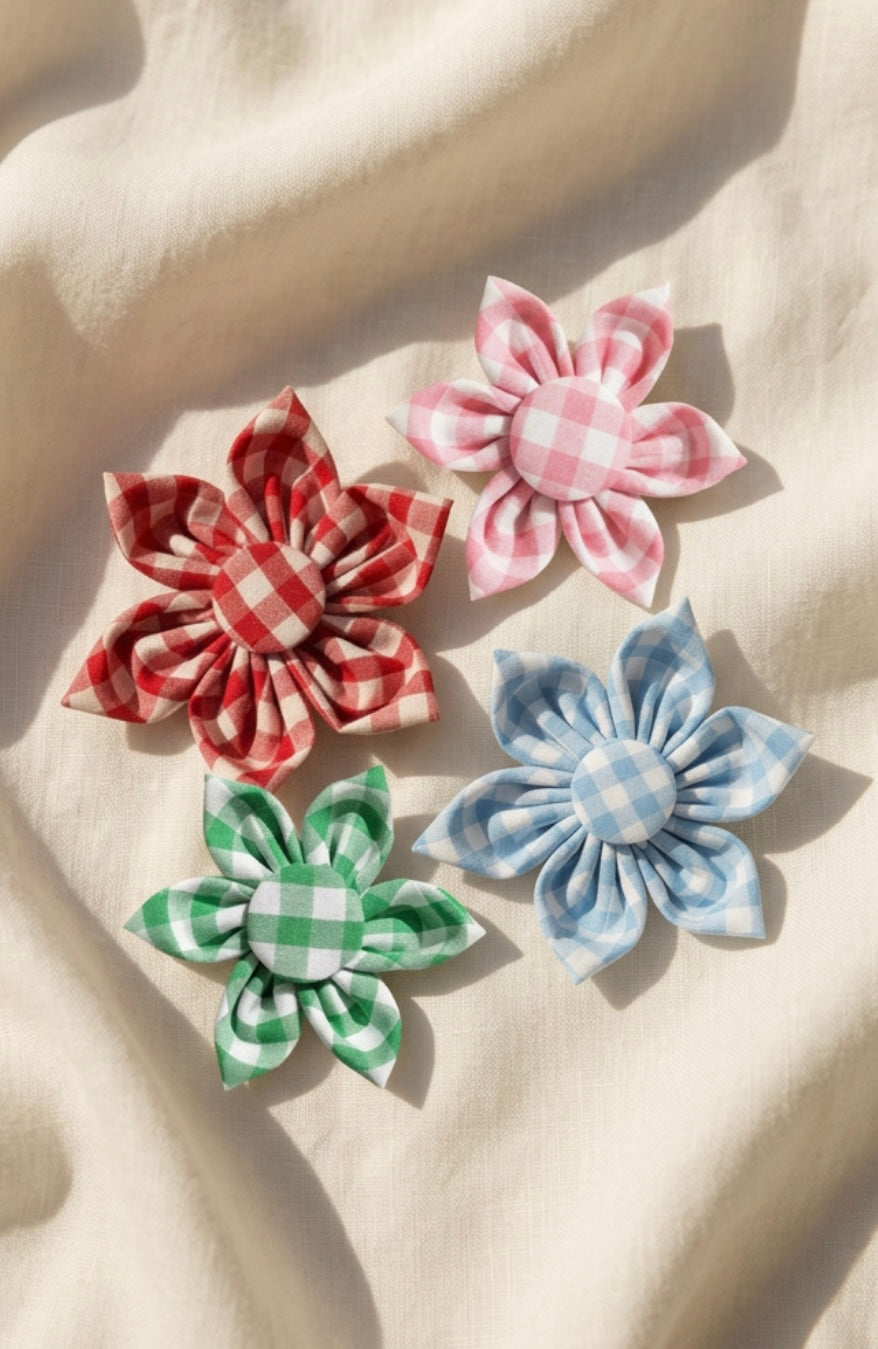 Picnic Pals - Gingham Collar Flower