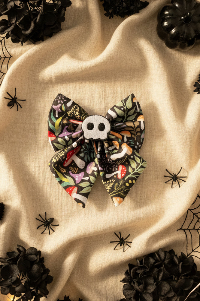 Midnight + Mischief - Fungi After Dark Rambler Bow