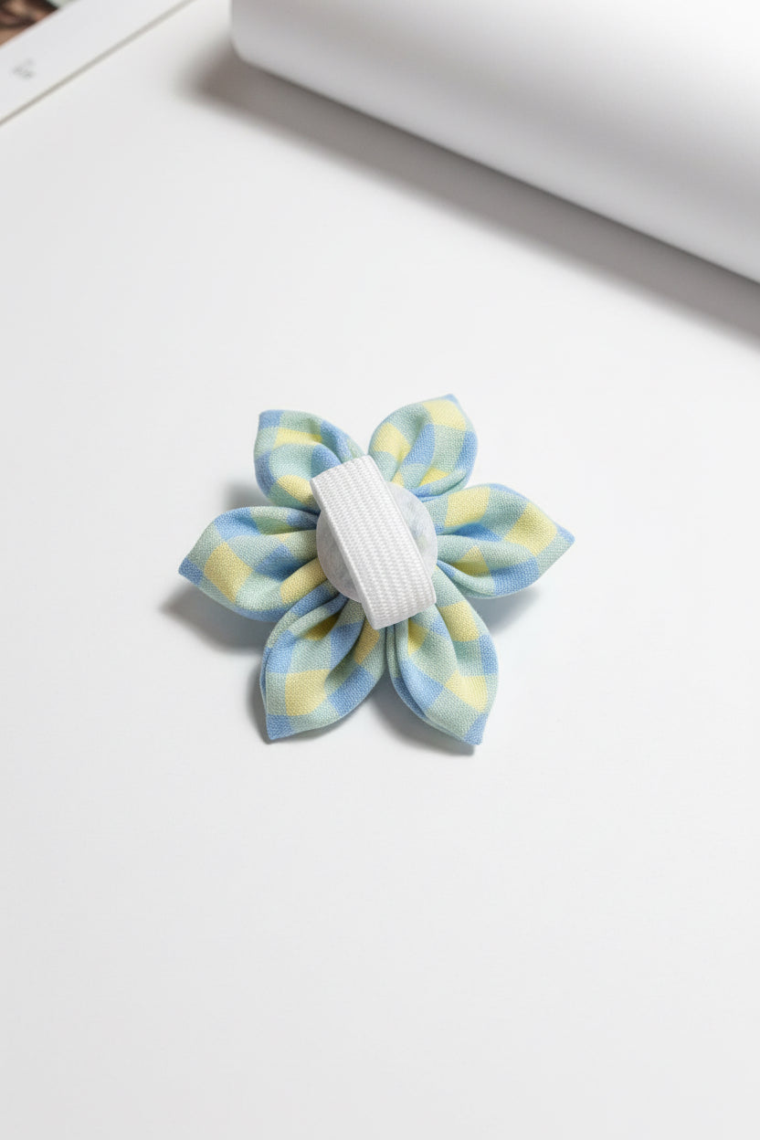 Heritage Hound - Bluebell Gingham Collar Flower