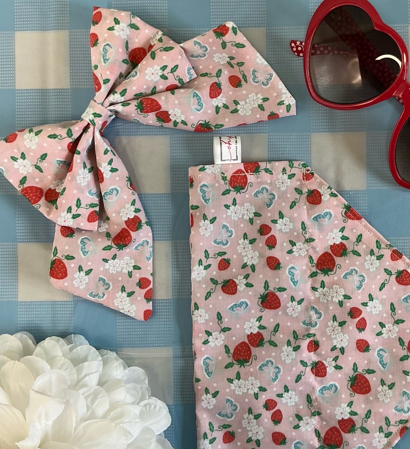 Sunshine & Sniffs Strawberry Sailor Bow