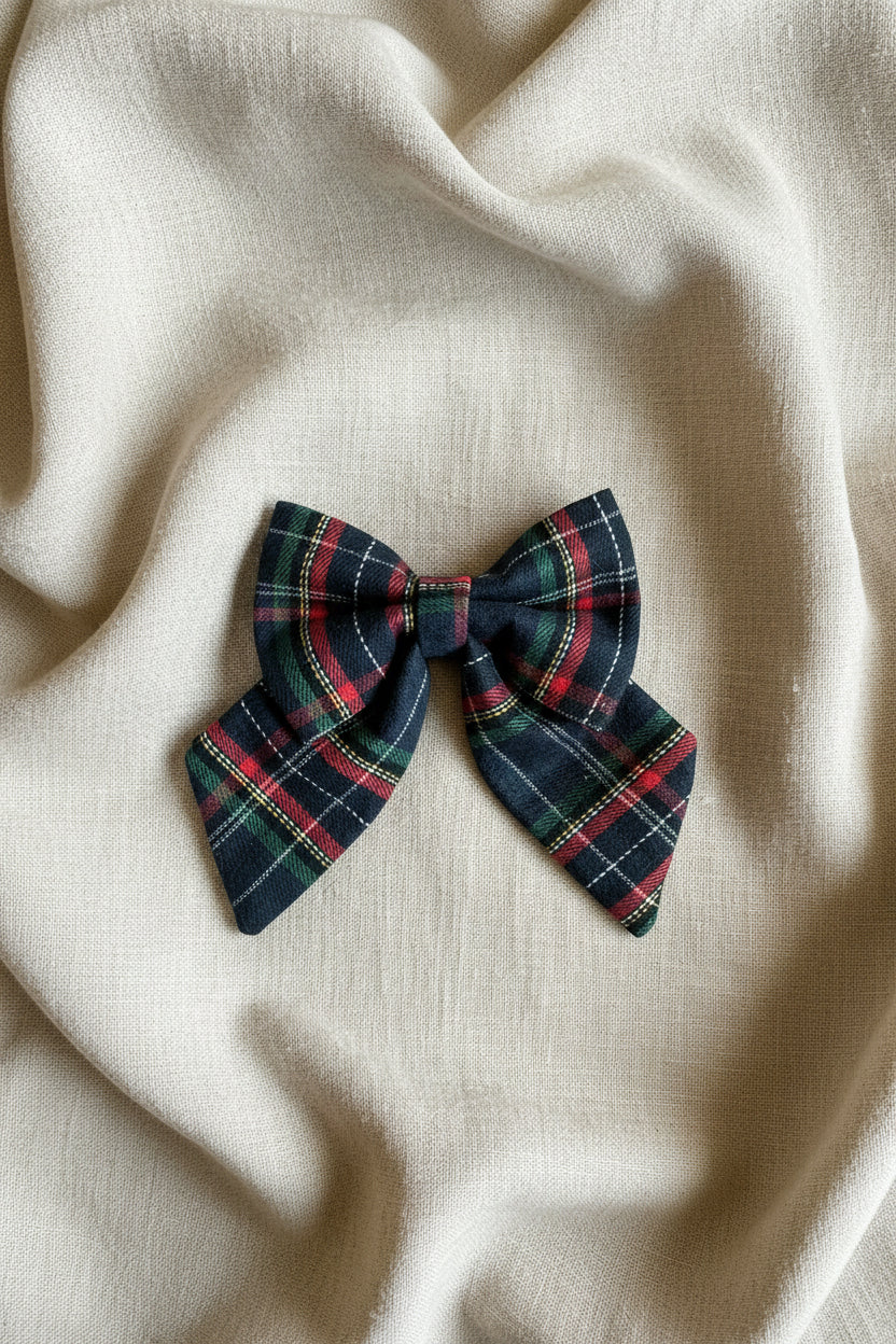 Mistletoe Magic - Christmas Eve Sailor Bow