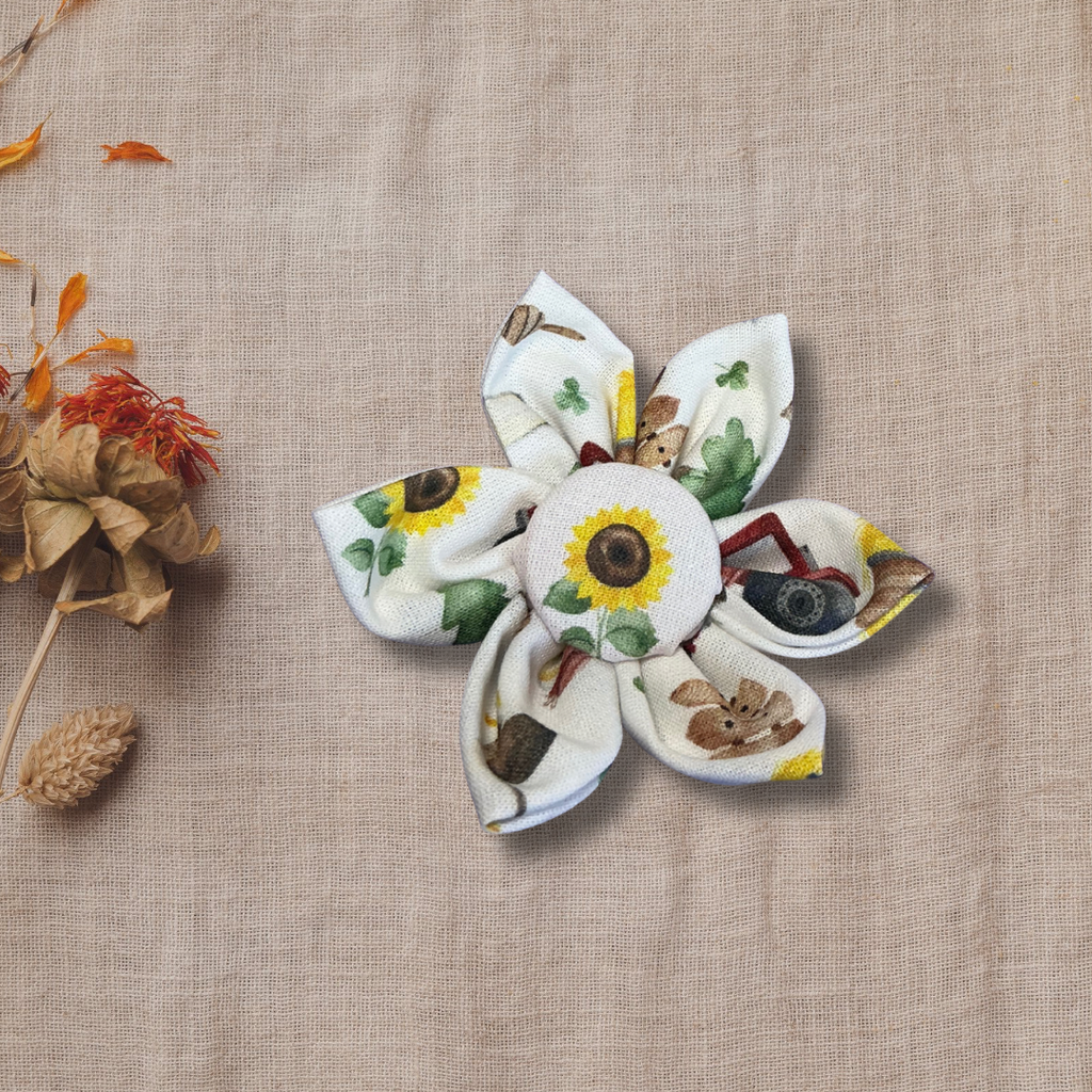 Down on The Farm Collar Flower