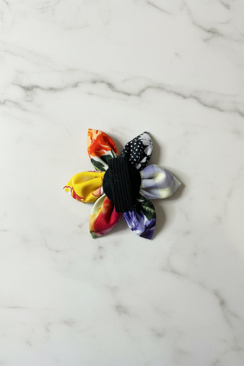 Multicolour Collar Flowers