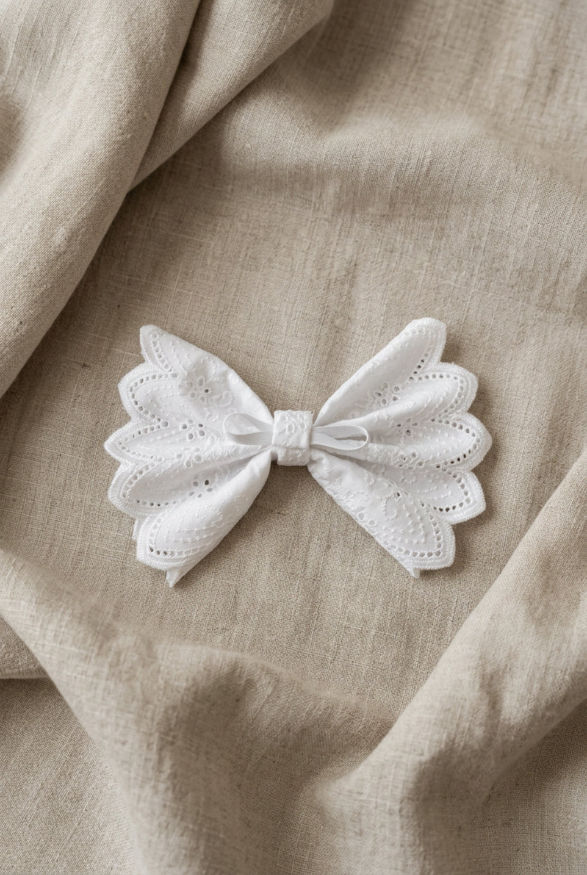 Tinsel & Tartan - The Darling Bow