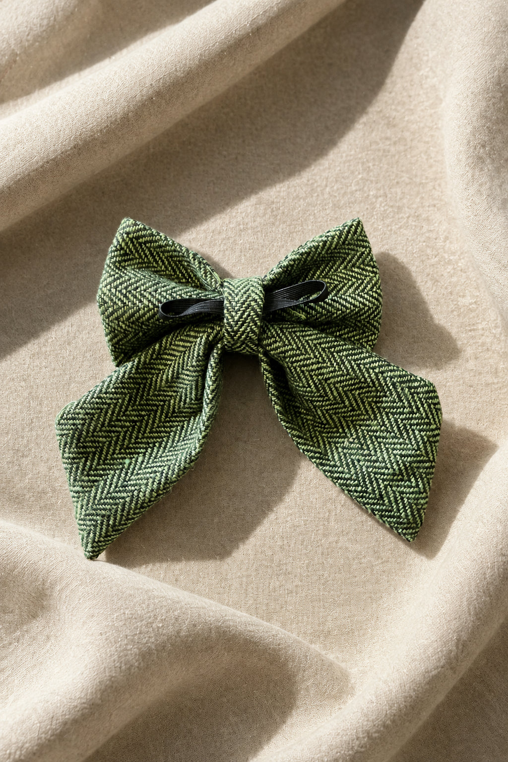 Countryside Club - Moss Tweed Sailor Bow