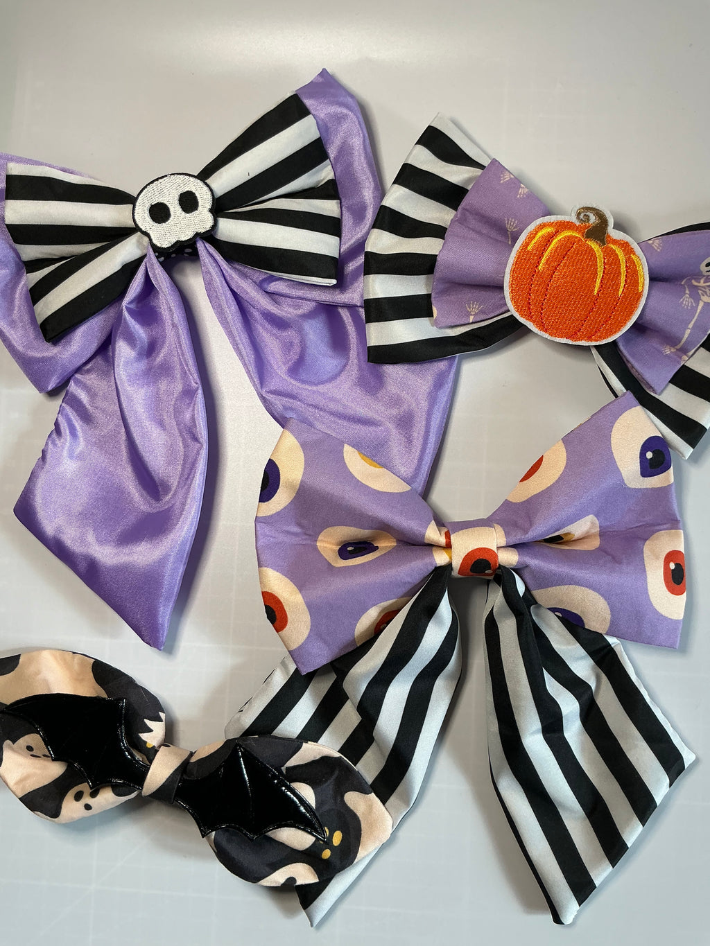 Black & White Oversized Pumpkin Patch Bow