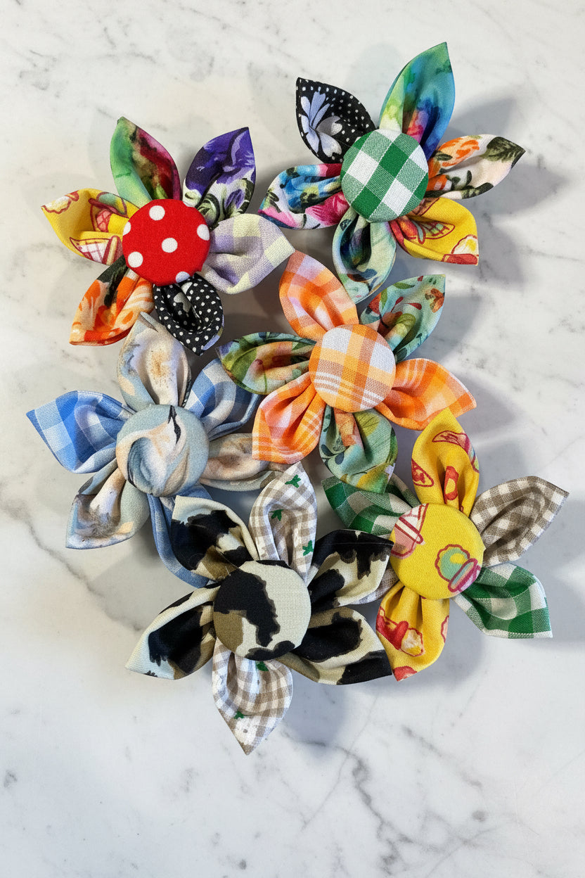 Multicolour Collar Flowers