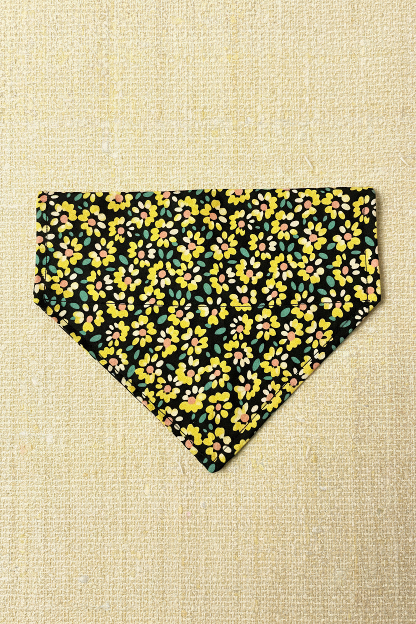 Floral Collar Bandana – Yellow Sunflower Print