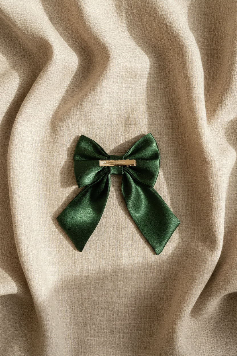 Social Season - Emerald Luxe Satin Hair Clip