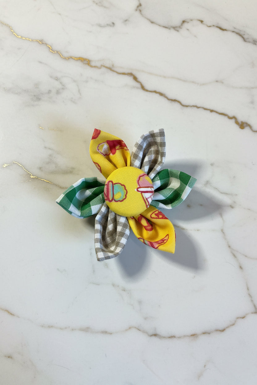 Multicolour Collar Flowers