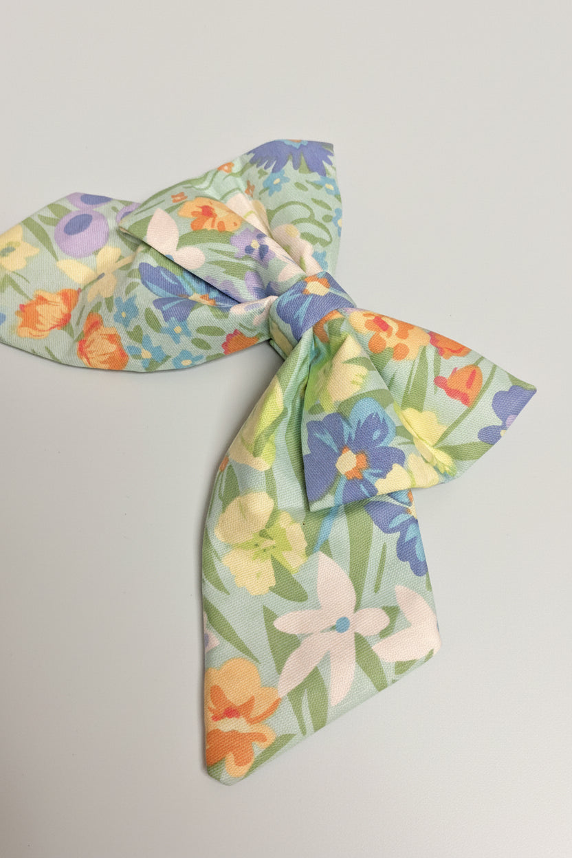 Wildflower Meadow Sailor Bow