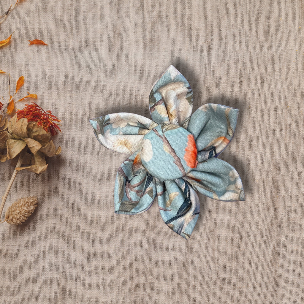 Songbird Bloom Collar Flower