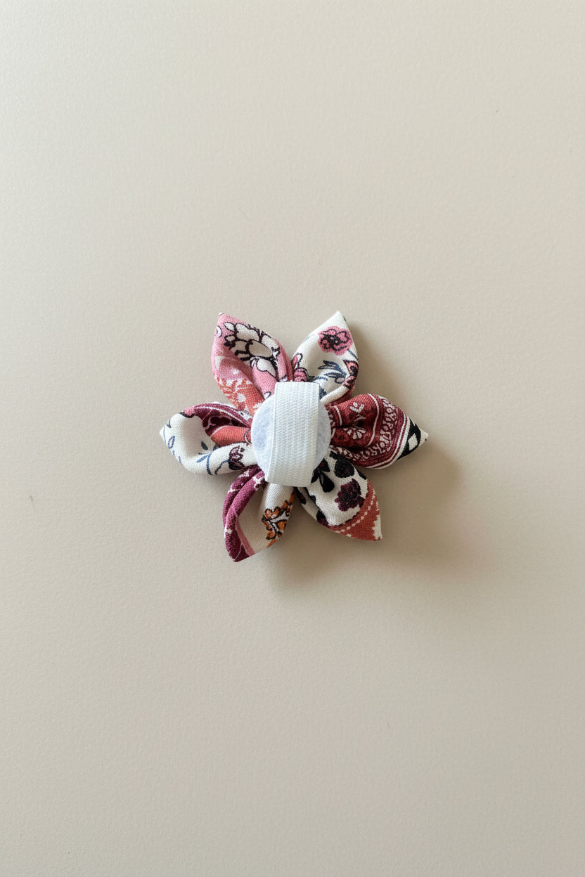 Pattern Play Collar Flower