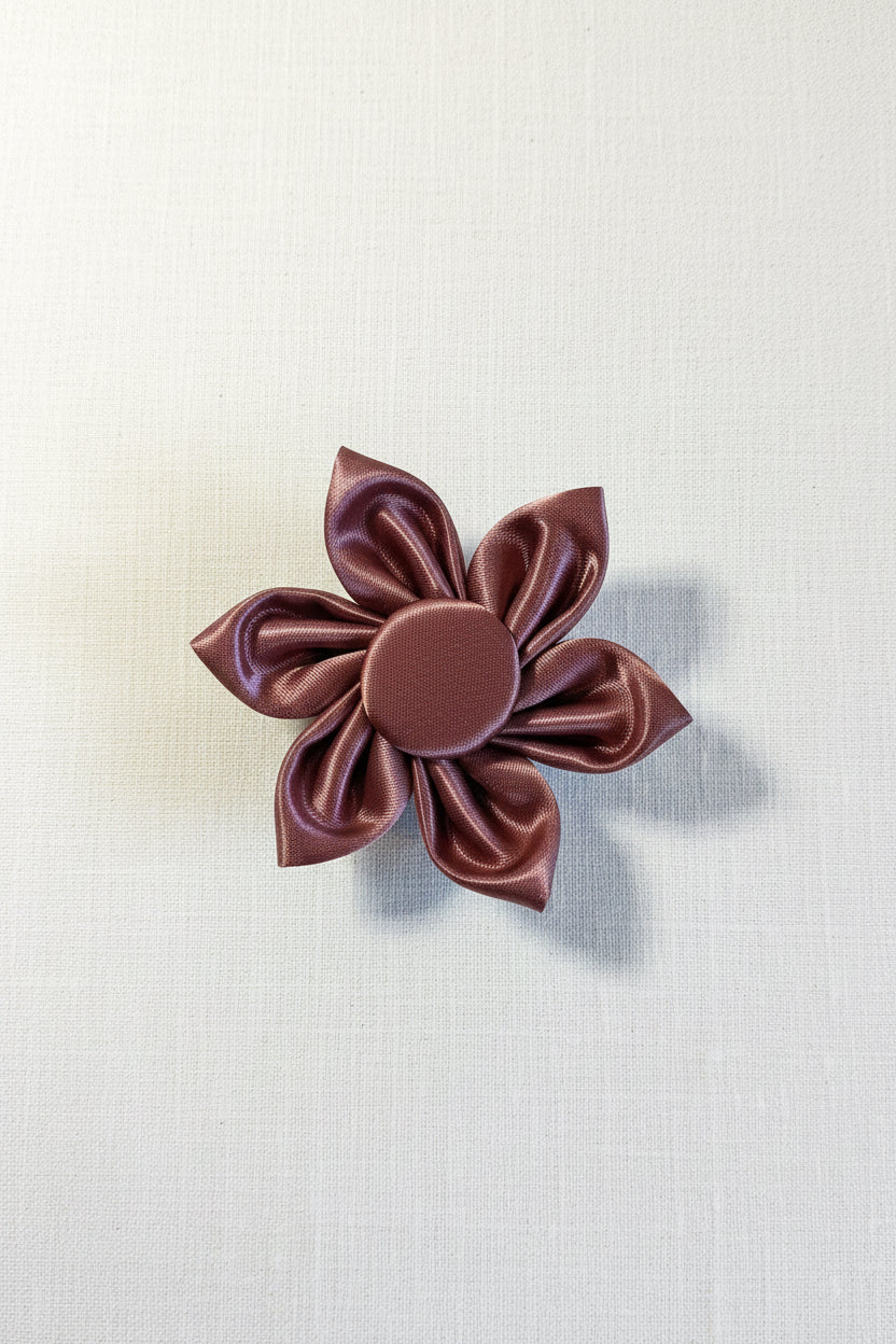 Dusky Satin Collar Flowers